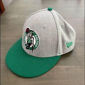 MENS New Era Boston Celtics Fitted Cap; Low Profile